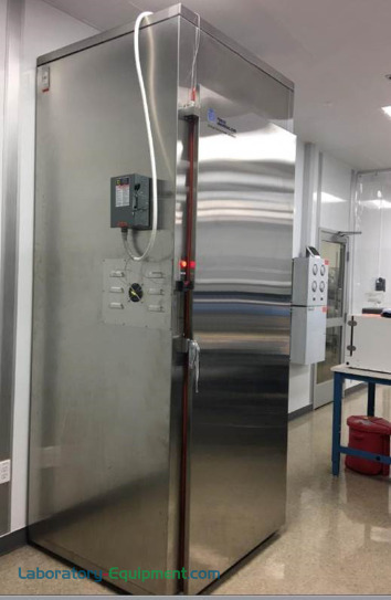 大型洁净室烤箱用于医疗设备制造