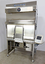 Radiopharmacy罩;RADIOSAFE, 304不锈钢，1,270 mm W x 686mm D x 2,388 mm H，无菌，120 V